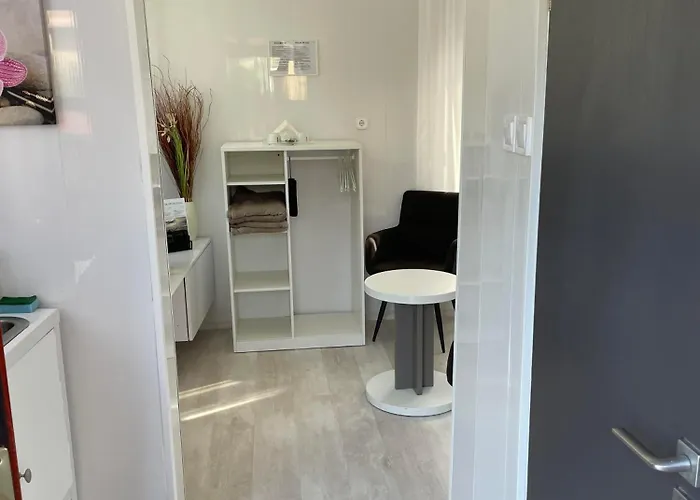 Jazmin *